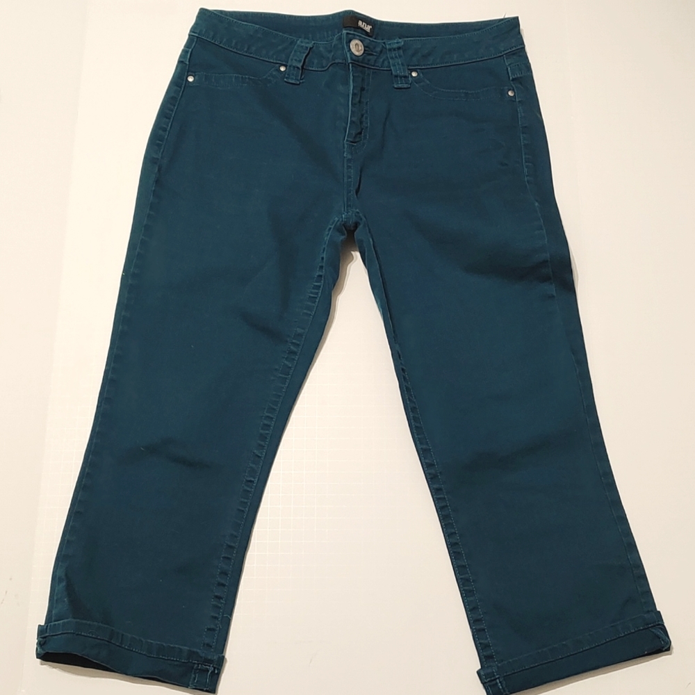 Teal a.n.a. Cropped Jean Capris sz 12